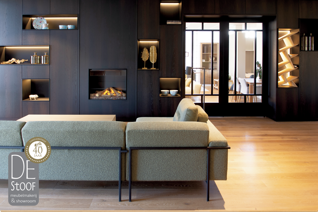 Fauteuils Blazoen en zitbank Forum van topmerk Harvink Ook deze nieuwe modellen hebben het kenmerkende metalen frame van Harvink en staan op metalen poten, waardoor optimaal licht wordt doorgelaten in een vertrek. Helemaal van deze tijd en een geweldige z