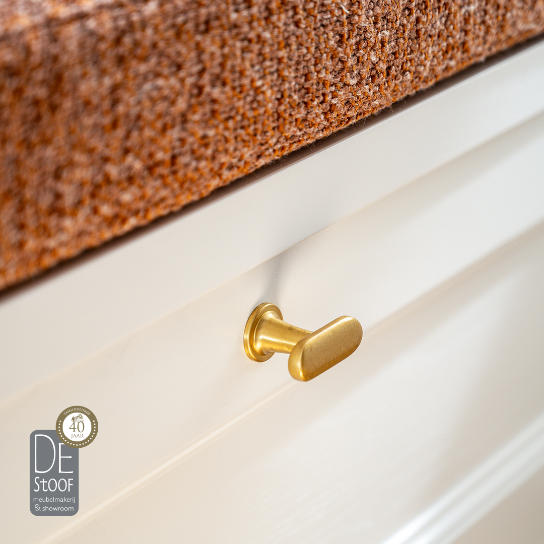 You can make the most of the space in your home by having a custom-made bench made
